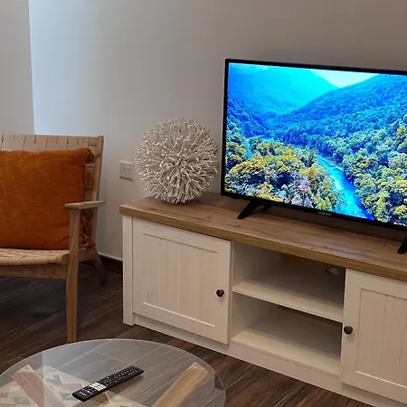 Konukevi The House Birżebbuġa