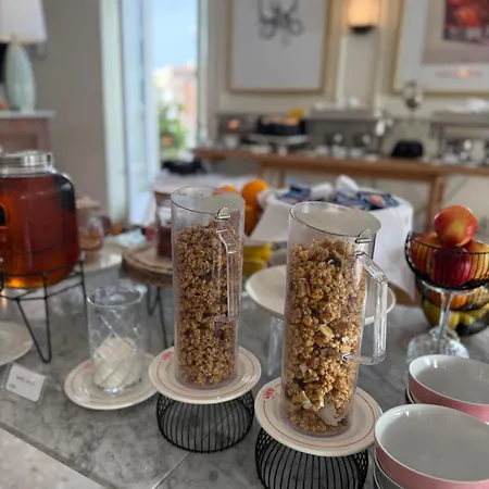 Maison d'hôtes The House 4*