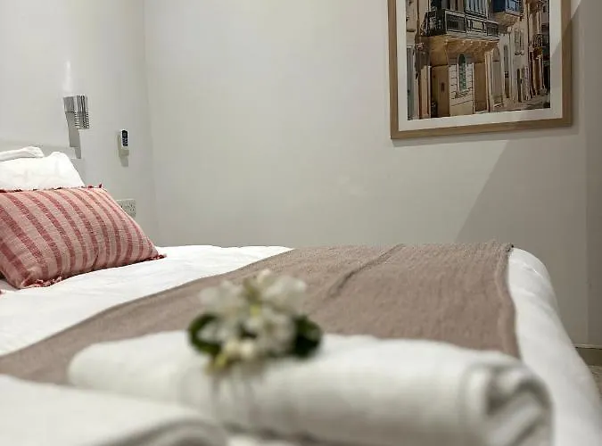 Konukevi The House Birżebbuġa