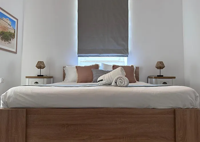 The House בית הארחה